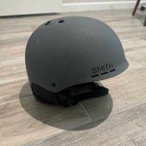 🏂 SMITHxHOLT Riding Helmet ⛷️